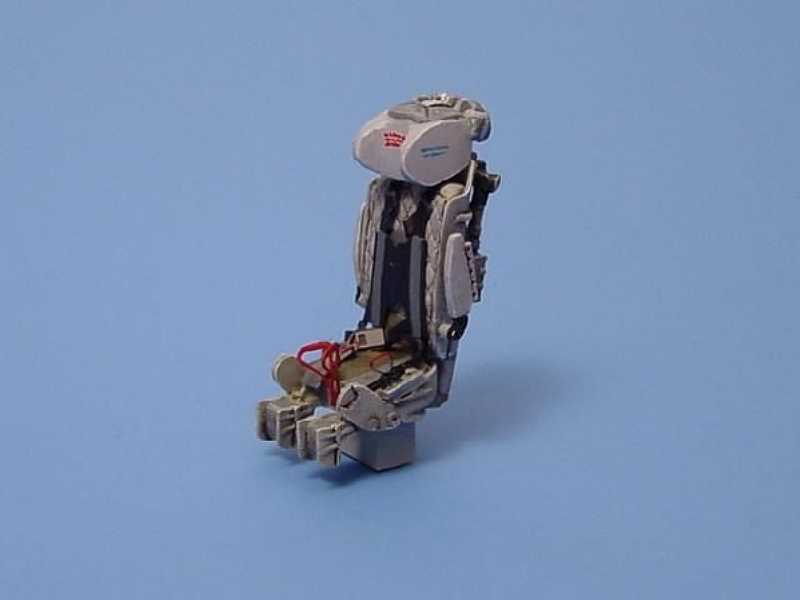 KM 1 Soviet ejection seats  - image 1