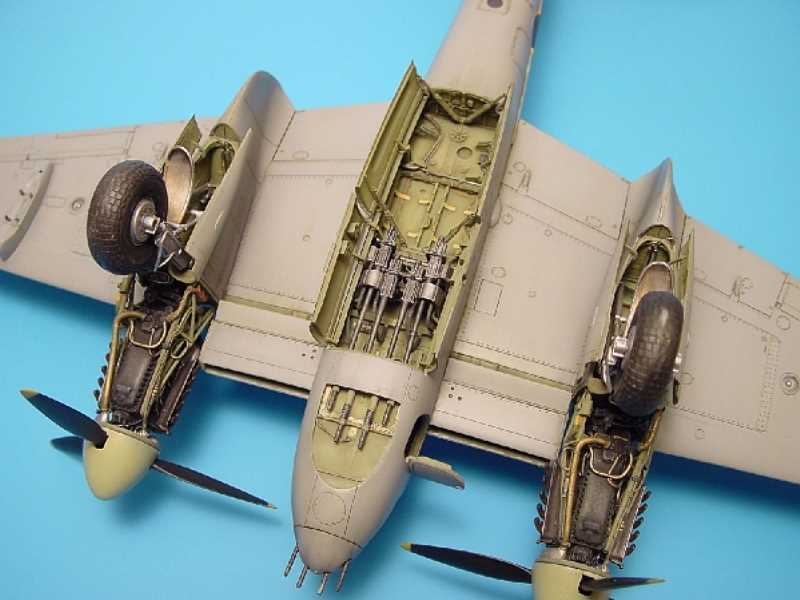 MOSQUITO FB Mk.VI bomb bay - Tamiya - image 1