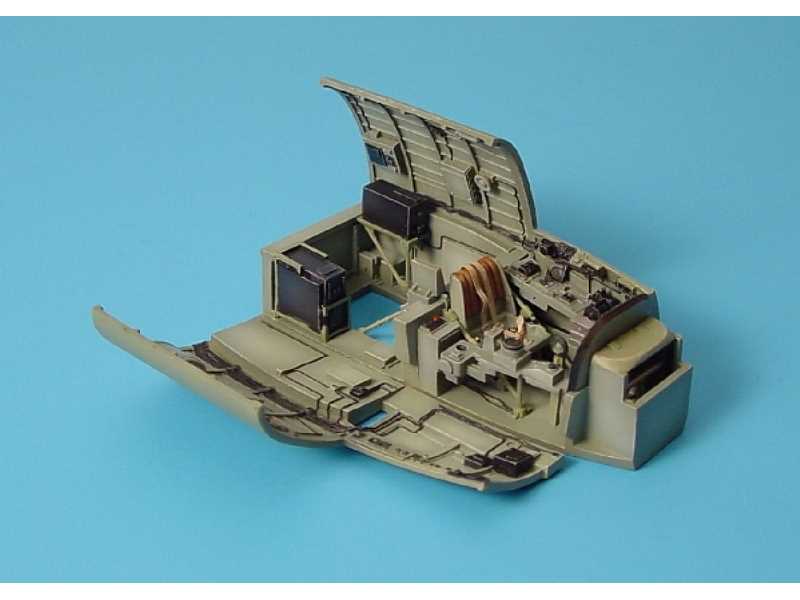 BEAUFIGHTER TF Mk.X cockpit set - Tamiya - image 1