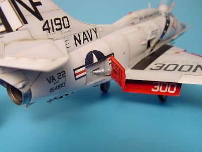 A-4E/F SKYHAWK open airbrakes set - Hasegawa - image 1