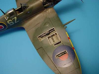 Spitfire Mk. IXc gun bay - Hasegawa - image 1