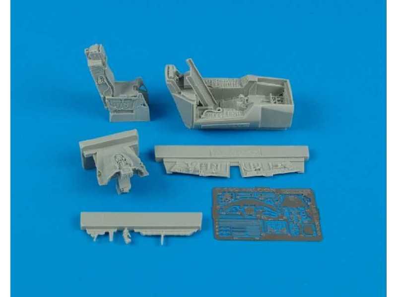 F-16C Falcon cockpit set - Tamiya - image 1