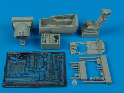 F/A-18A Hornet cockpit set - Hobby boss - image 1