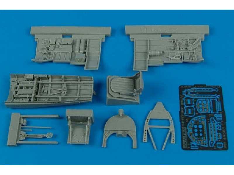 Spitfire Mk. V cockpit set - Tamiya - image 1