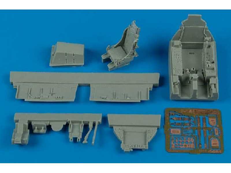 F-84F Thunderstreak cockpit set - Kinetic - image 1