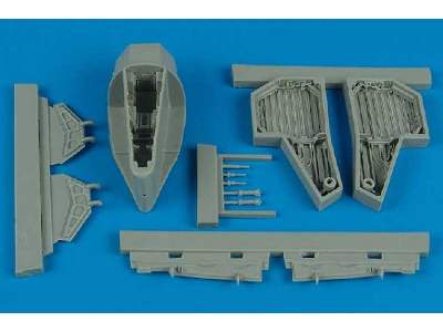 F-84F Thunderstreak wheel bay - Kinetic - image 1