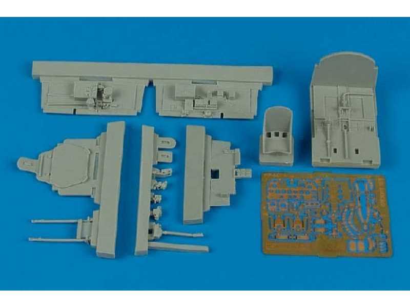 P-47M Thunderbolt cockpit set - Tamiya - image 1