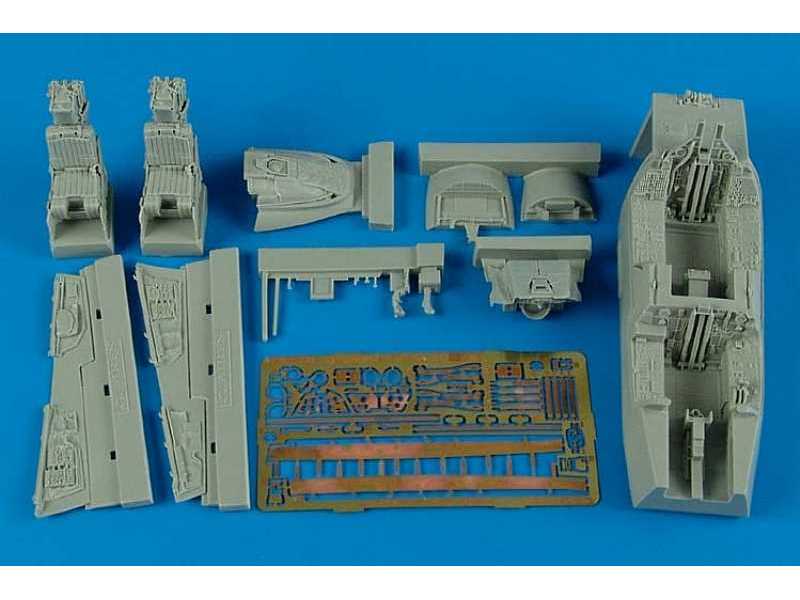 F-14A Tomcat cockpit set - Academy - image 1