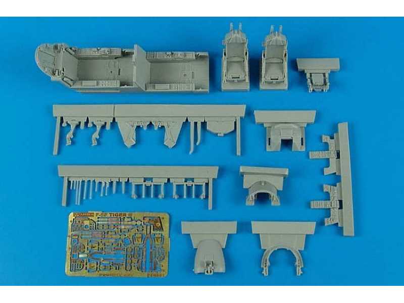 F-5F Tiger II cockpit set - AFV Club - image 1