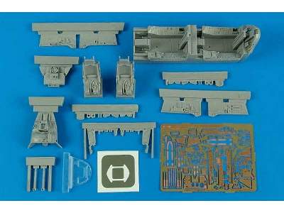 F-105G Thunderchief cockpit set - Hobby boss - image 1