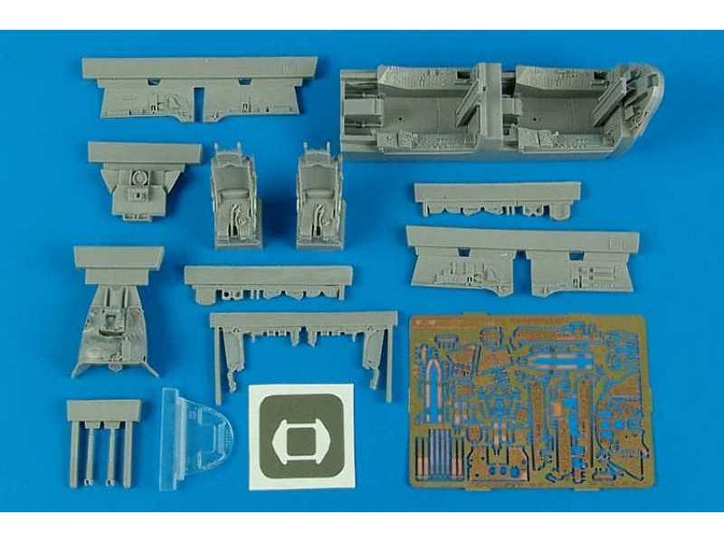 F-105G Thunderchief cockpit set - Hobby boss - image 1