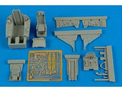 F-100C Super Sabre - early cockpit set - Trumpeter - image 1