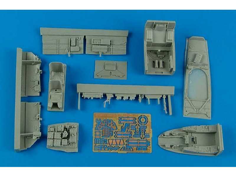 Me 410B-2/U4 cockpit set - Meng - image 1