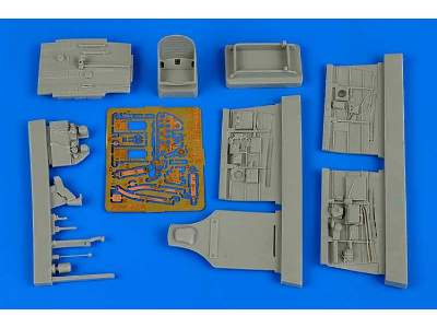 P-40M Kitty Hawk cockpit set - Hobby boss - image 1