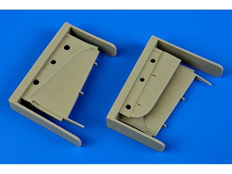 Ilyushin IL-10 control surfaces - image 1 Ilyushin IL-10 control surfaces - image 1