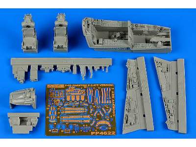 F-4D Phantom II (late v.) cockpit set - Academy - image 1