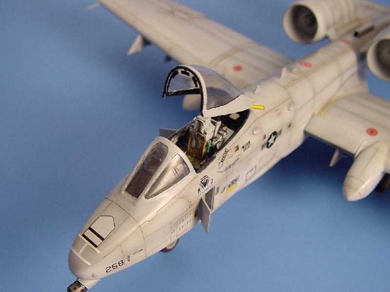 A-10A  THUNDERBOLT II  detail set - Italeri - image 1