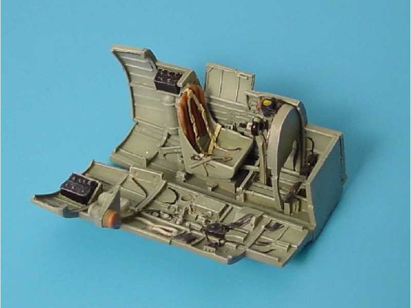 Supermarine SPITFIRE Mk. V cockpit set - Tamiya - image 1