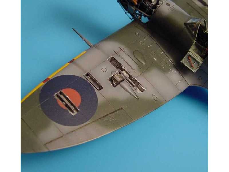 Supermarine Spitfire Mk. Vb gun bay - Tamiya - image 1