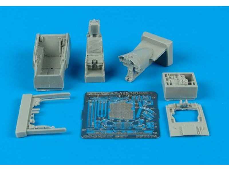 F/A-18A Hornet cockpit set - Hasegawa - image 1