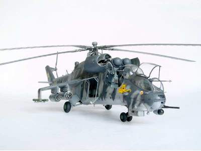 Mil Mi-24V Hind-E Helicopter - image 18