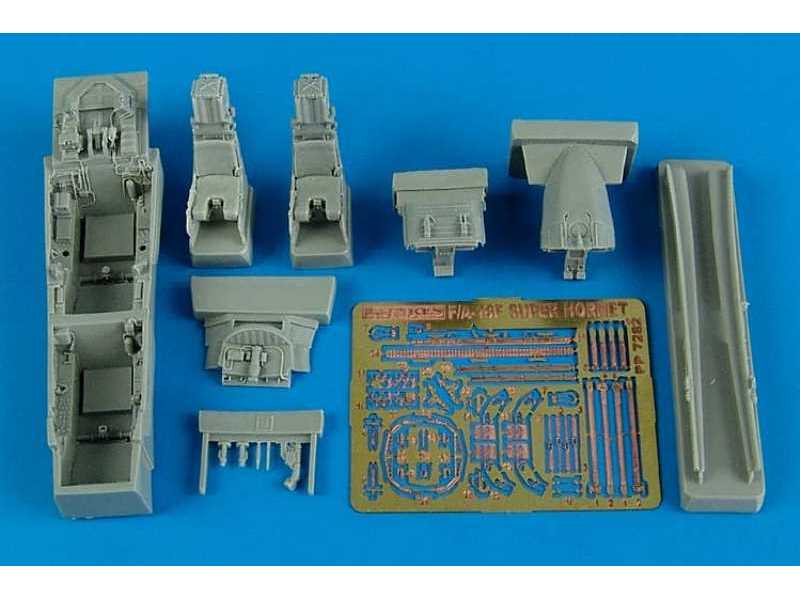 F/A-18E/F Super Hornet cockpit set - Hasegawa - image 1