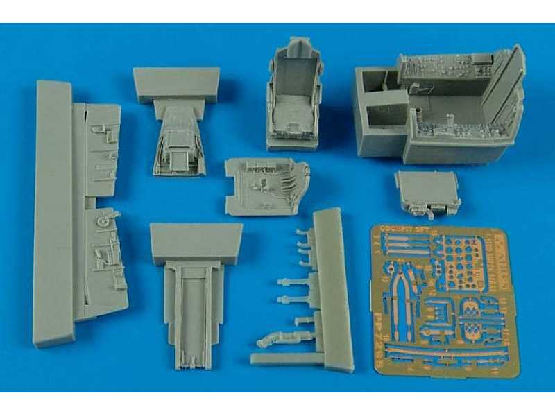 F-100D Super Sabre cockpit set - Trumpeter - image 1