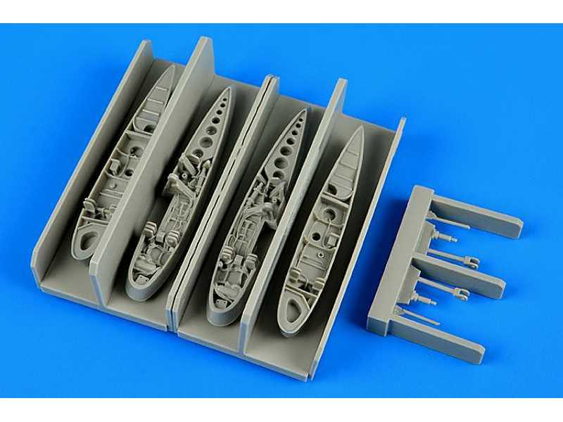 F9F Panther wingfolds - Hobby boss - image 1