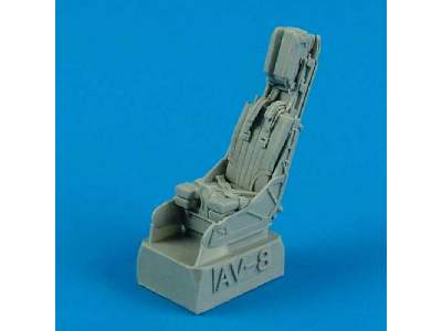 AV-8B Harrier II seat with safety belts  - image 1