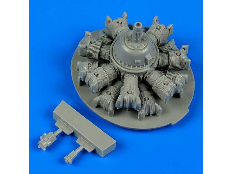 SB2C Helldiver engine - Revell - image 1