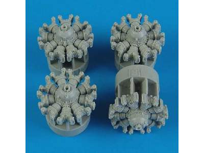 B-17G flying fortress engines - Revell - image 1