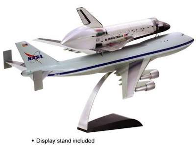 Space Shuttle w/ Boeing 747-100 - image 4
