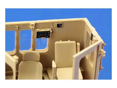 D9R Doobi interior - colour 1/35 - Meng - image 8