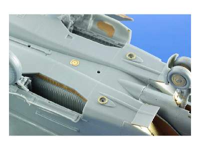 MiG-25PD/ PDS Foxbat exterior 1/48 - Kitty Hawk - image 13