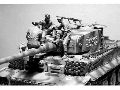 German Tankmen, WWII era - image 7