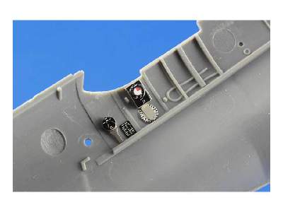 Spitfire Mk. II interior S. A. 1/32 - Revell - image 5