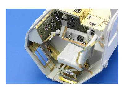 HEMTT interior - colour 1/35 - Italeri - image 10