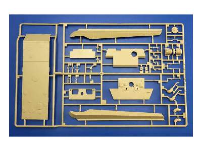 Pz. Kpfw.  VI Ausf.  B Tiger II 1/35 - image 6