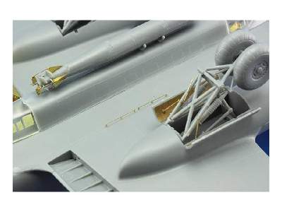 Fw 200C exterior 1/72 - Trumpeter - image 13