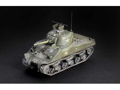 M4 Sherman 75mm w/Paints and Glue - image 4