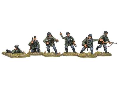 WWII German Infantry w/Paints and Glue - image 3
