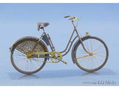 Frau Muller. Woman & Women's Bicycle, Europe, WWII Era - image 6