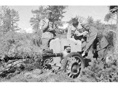 French 25mm Anti-tank gun S.A.L. Mle 1937 - image 7