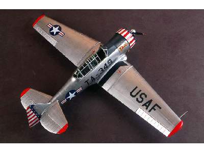 T-6 Texan - image 11