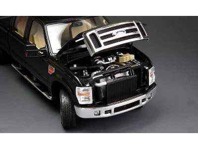 Ford F-350 Super Duty Crew Cab - image 9