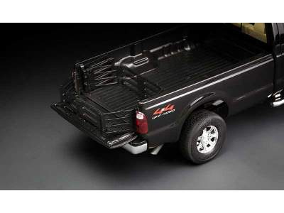 Ford F-350 Super Duty Crew Cab - image 10