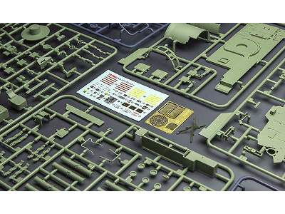 Fighting Vehicle M2A3 Bradley w/BUSK III Interior Set - image 8