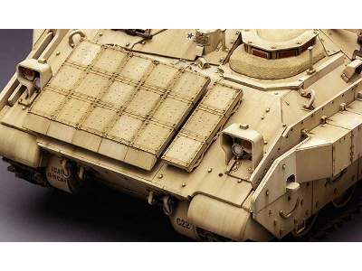 M3A3 Bradley BUSK III US Cavalry Fighting Vehicle - image 4