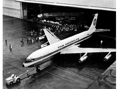 Boeing 707 American medium-haul airliner, Pan American - image 11
