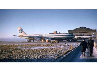Boeing 707 American medium-haul airliner, Pan American - image 14